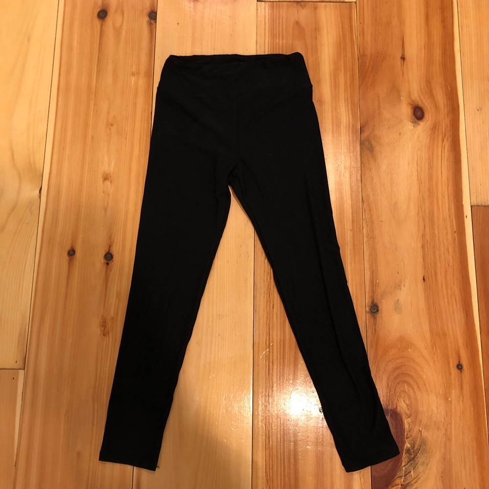 OS Solid Black Lularoe leggings
